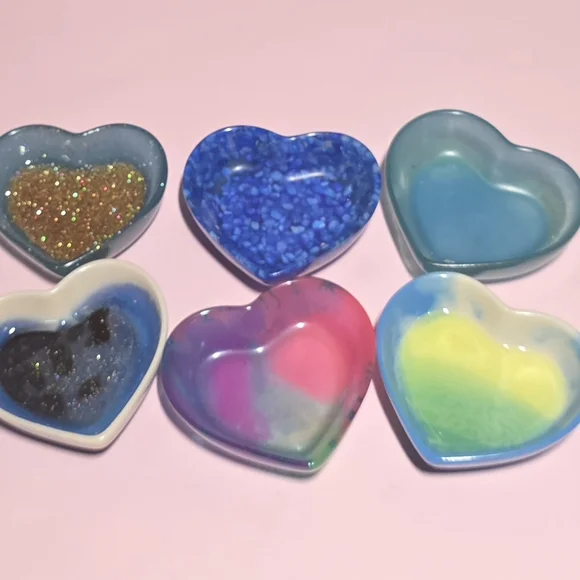 Colorful Heart-Shaped Trinket Dishes - Picture 2 of 2